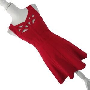 BCBGMAXAZRIA! CARDINAL RED CRISS-CROSS BODICE, BACK GOLD ZIP, A-LINE DRESS! SZ 2